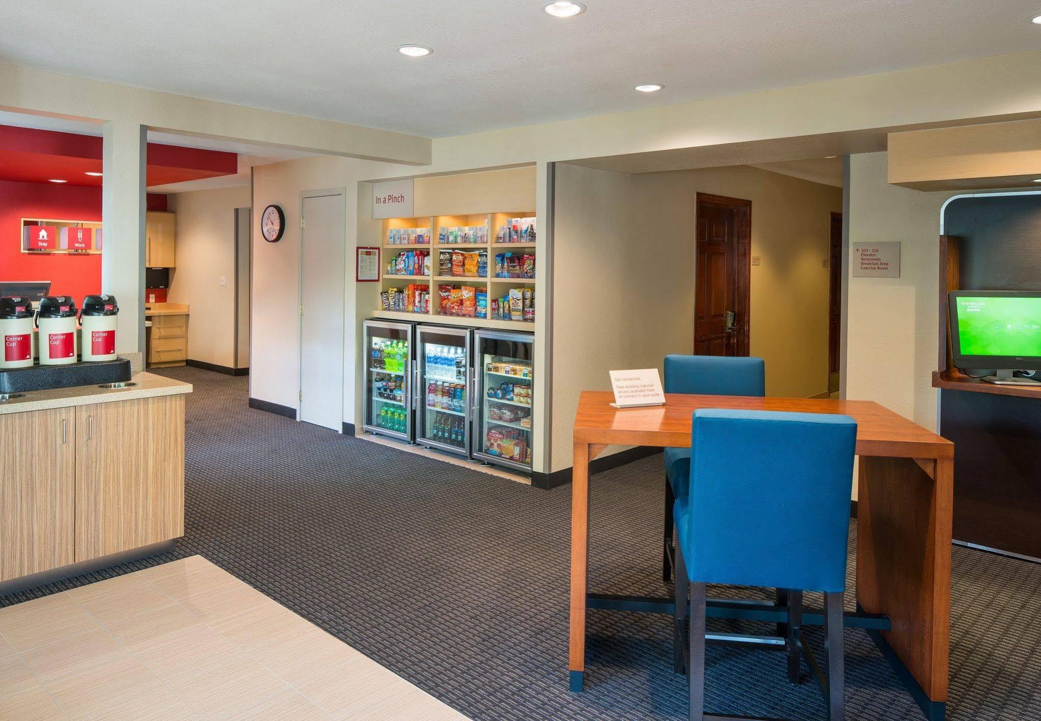 Sonesta Simply Suites Seattle Renton Exterior photo
